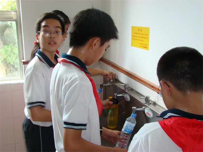 节能饮水机---学校安全饮水的首选