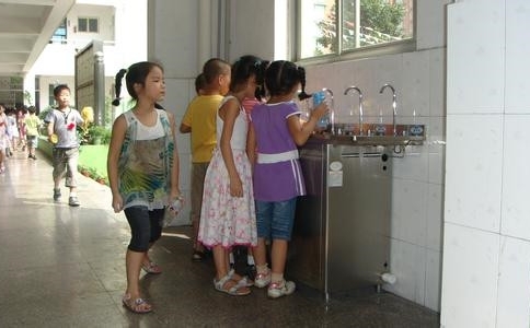 绿点净水学校专用节能饮水机